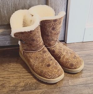 Ugg Bailey Button boots